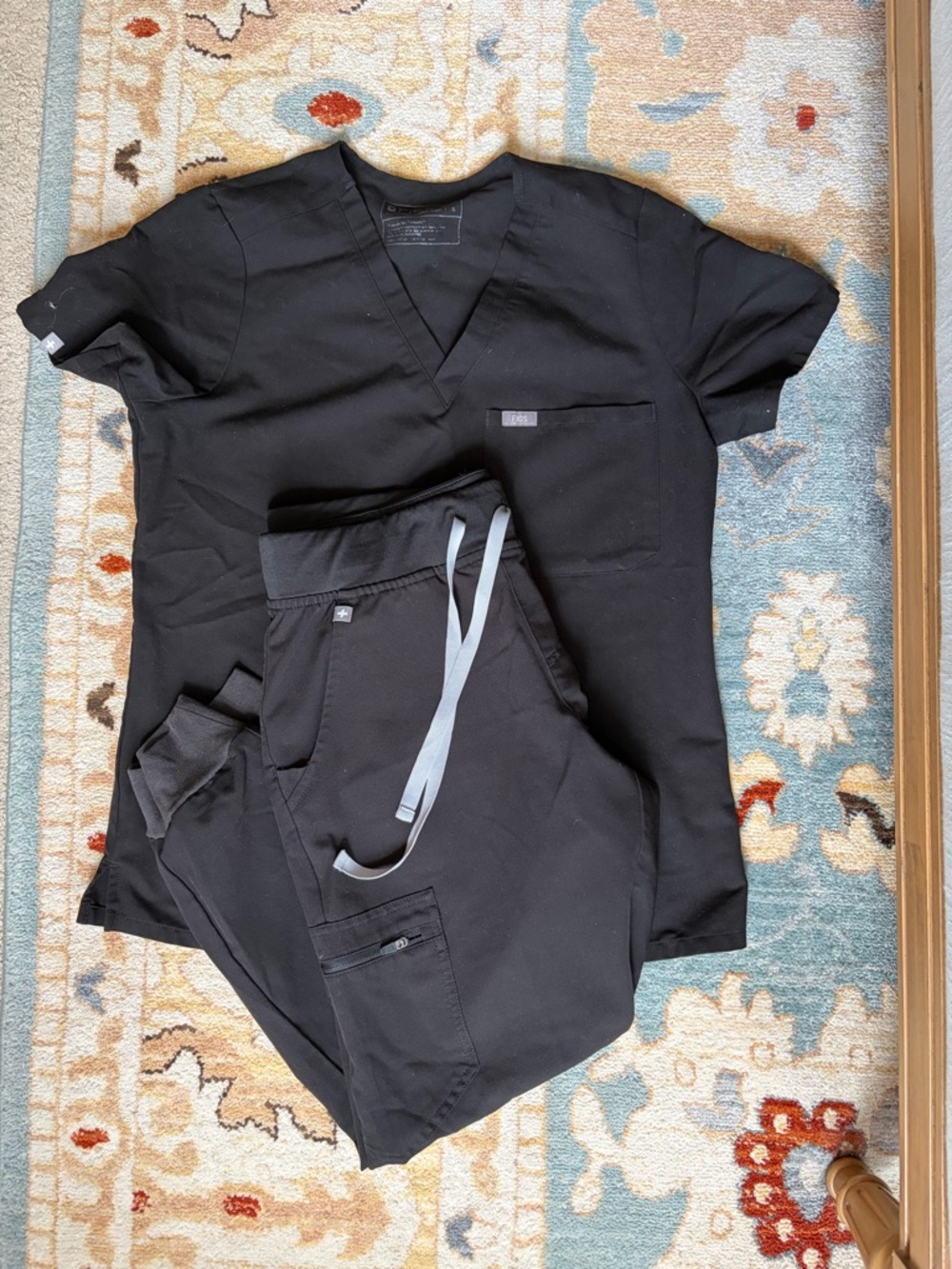 FIGS Catarina Scrub Set Black Small Top Medium Petite Zamora Jogger High Waisted